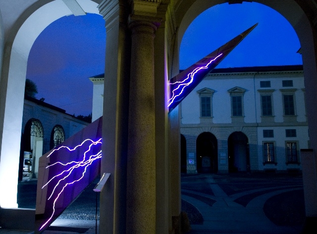 Copia-di-Light_Blade_Villa-reale